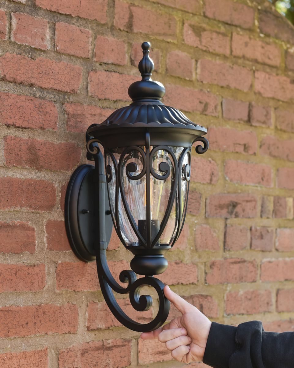 Scale Of The large Traditional "Cropley" Bottom Fix Garden Wall Light