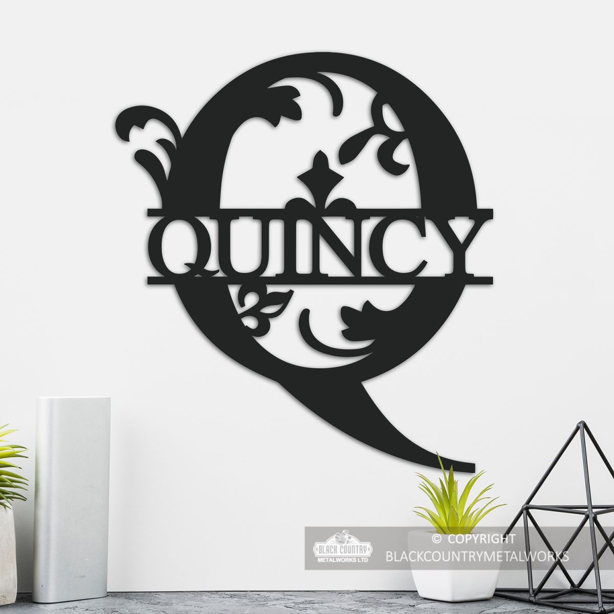 Letter Q Personalised Monogram Name Sign in Situ in the Home