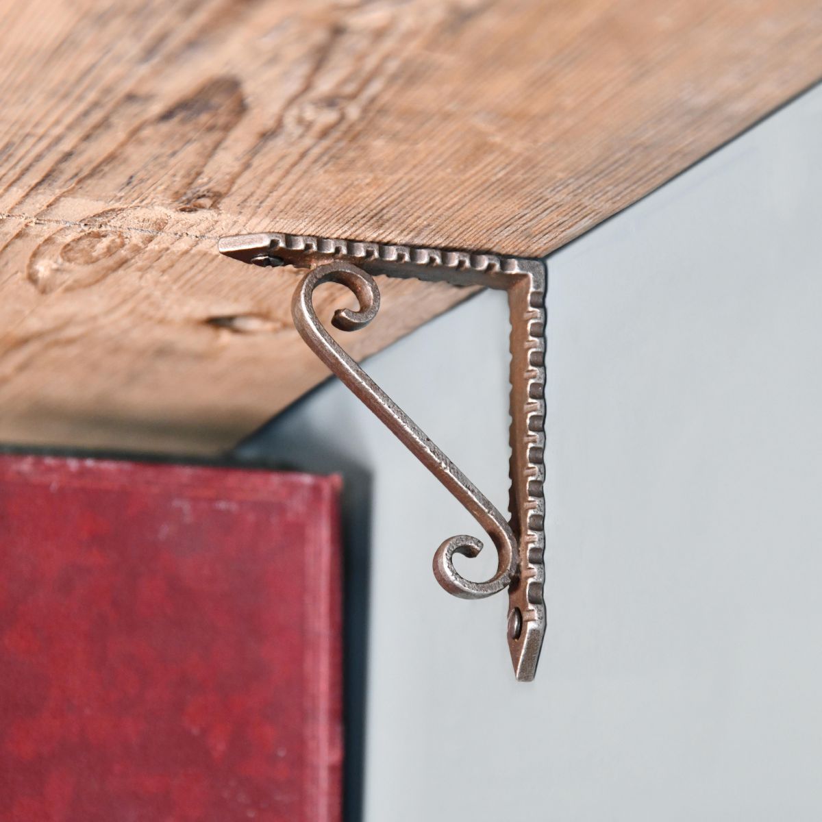 Simplistic Scrolled Shelf Bracket 