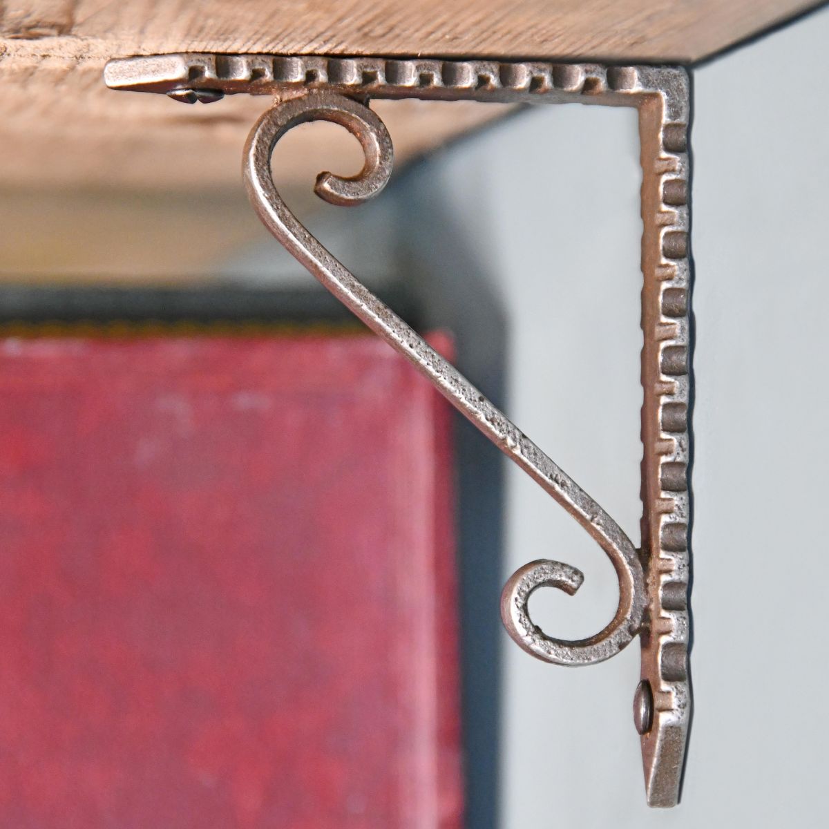 Simplistic Scrolled Iron Shelf Bracket 
