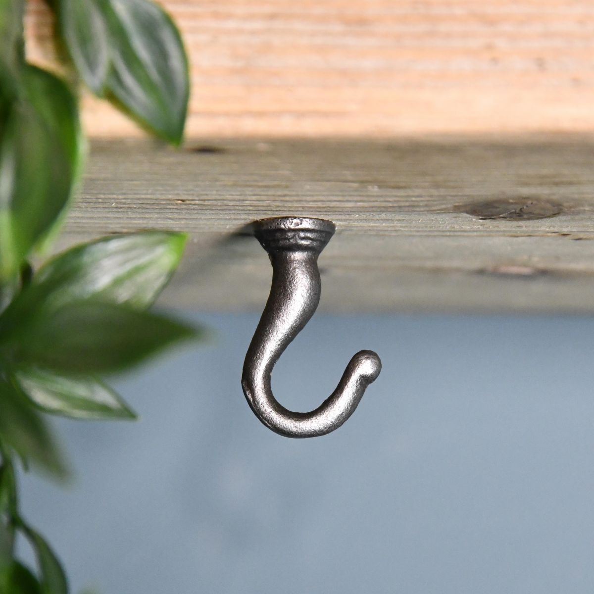 50mm Iron Curtain Hook in Situ 50mm Iron Curtain Hook in Situ