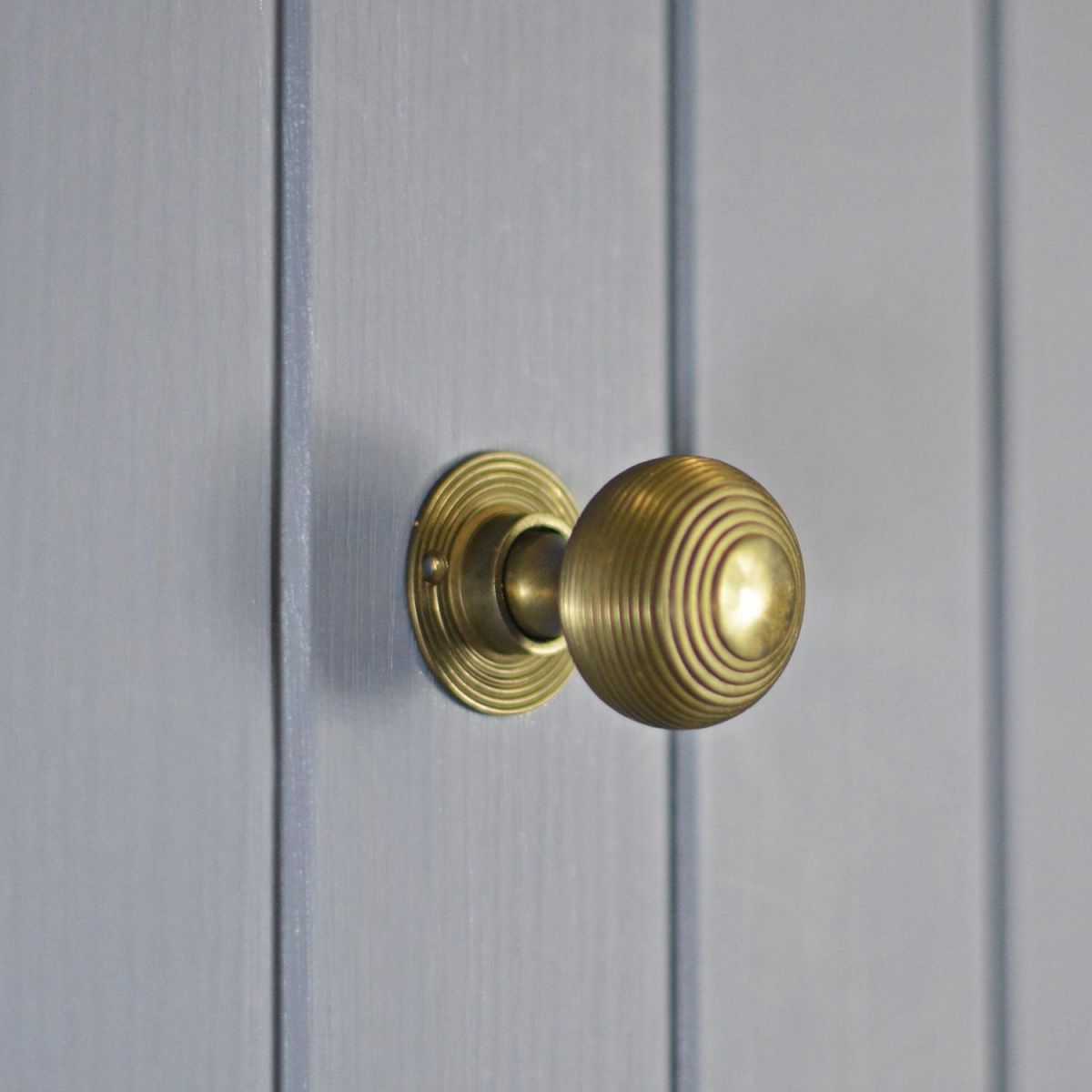 Antique Brass Beehive Door Knob