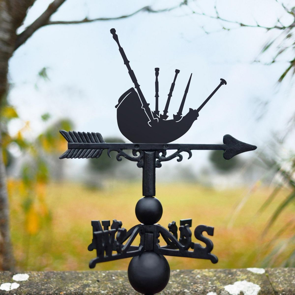 Weathervane with Bagpipes Design 