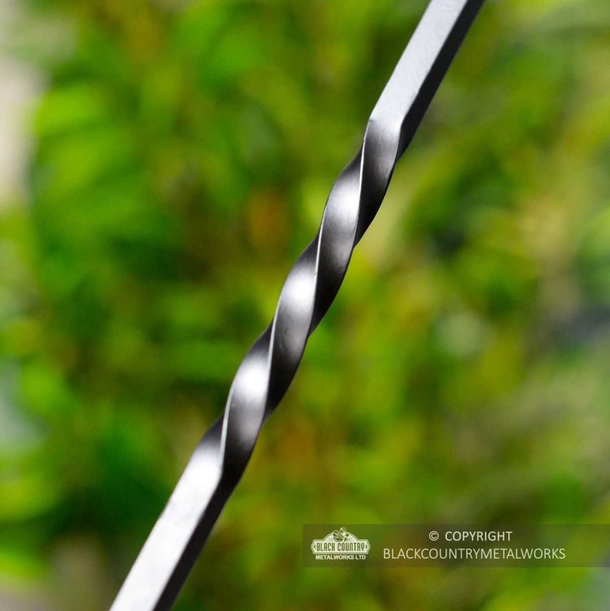 Blacksmith Twist Design on the Ash Scraper Blacksmith Twist Design on the Ash Scraper