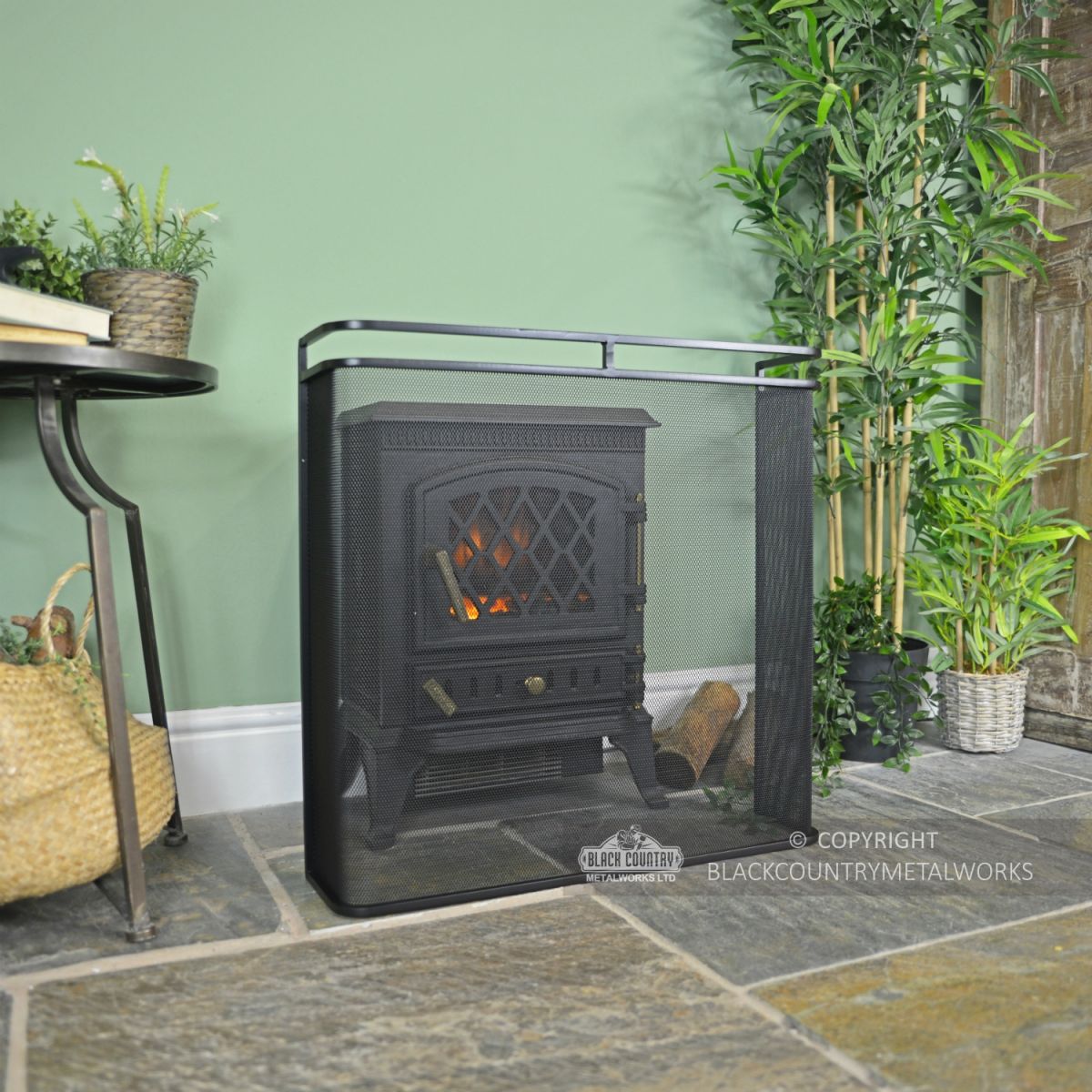 Black Railed Single Panel Fire Guard Black Railed Single Panel Fire Guard