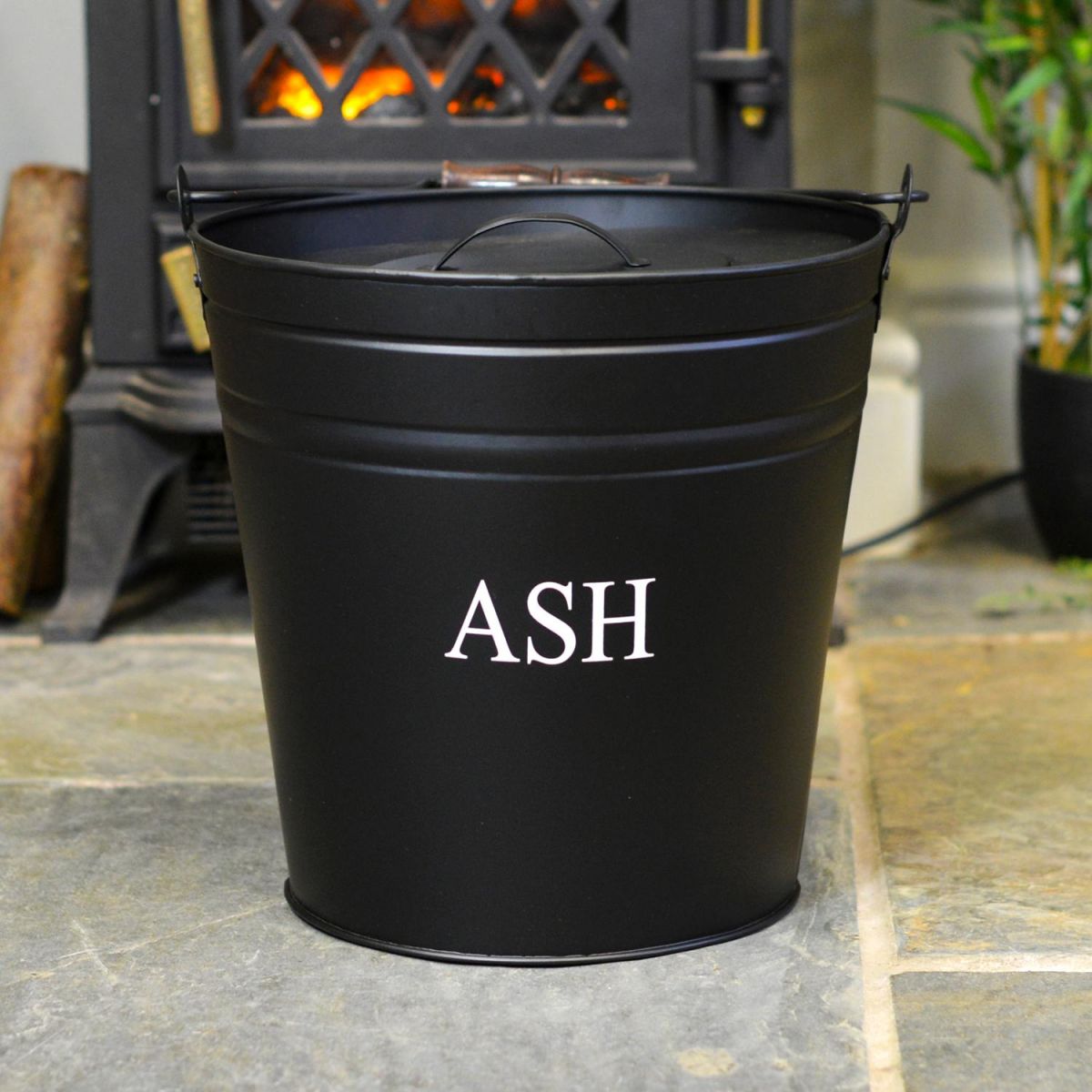 Black Finish Contemporary Ash Bucket