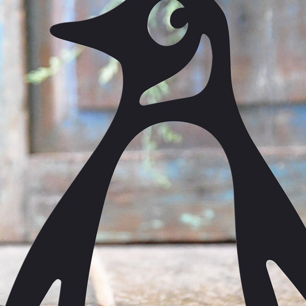 Close-up of the Black Finish on the Penguin on Books Iron Door Stop