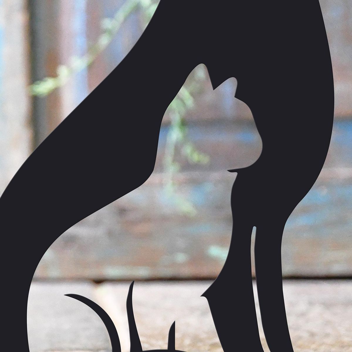 Close-up of the Black Finish on the Cat & Dog Iron Door Stop