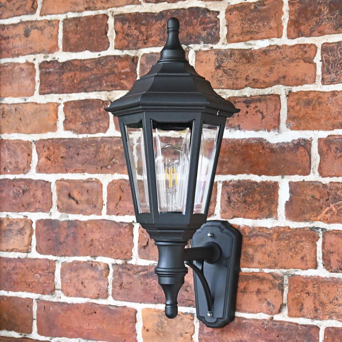 "Keyston" Traditional Wall Mounted Lantern "Keyston" Traditional Wall Mounted Lantern