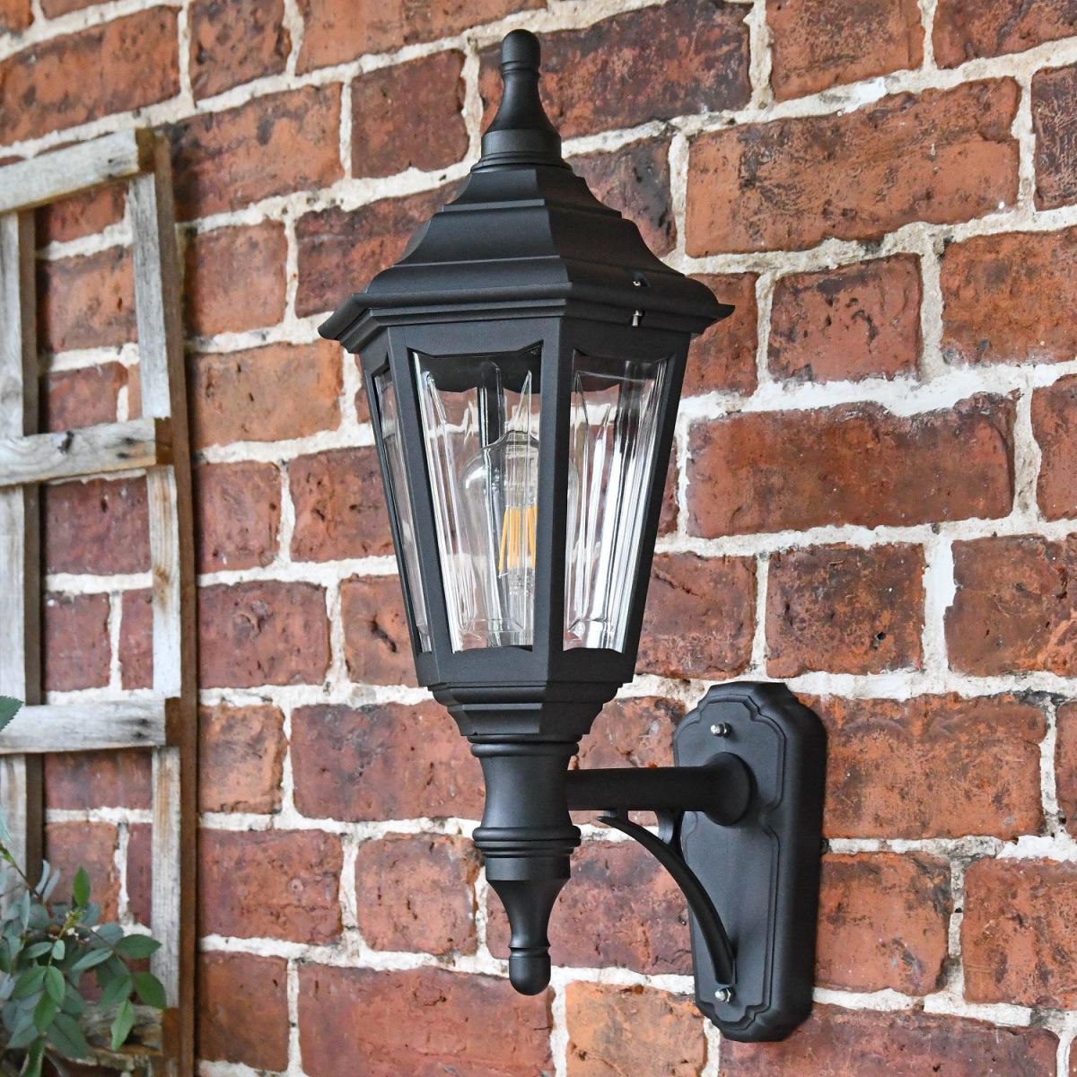 "Keyston" lantern in situ  "Keyston" lantern in situ