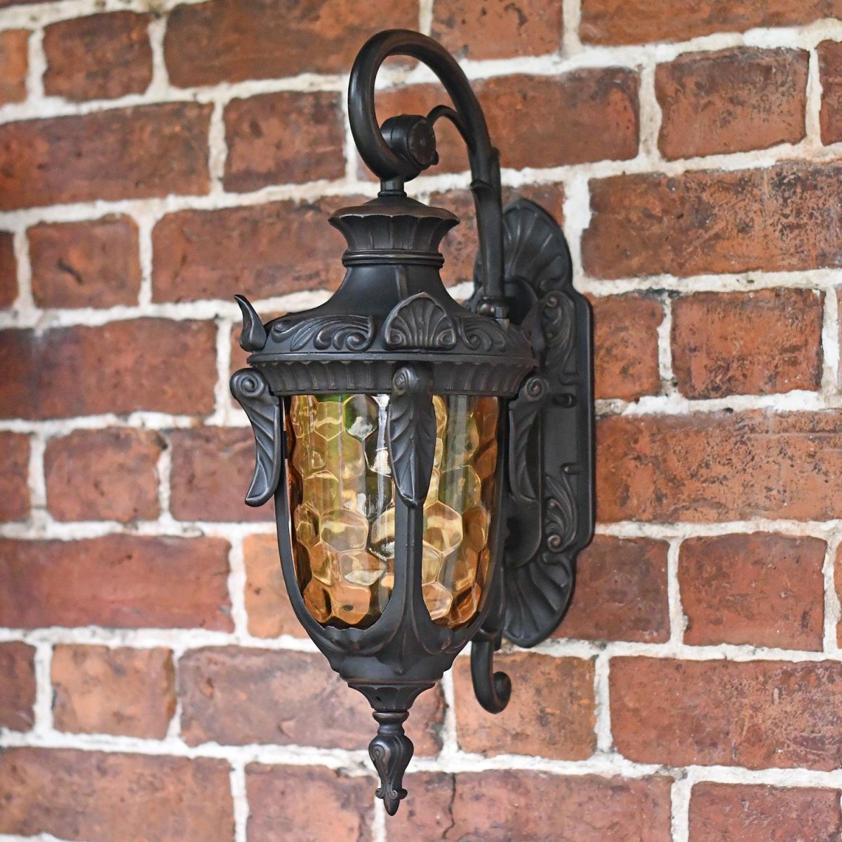 "Pennsylvania" Antique Bronze Ornate Large Top Fix Lantern "Pennsylvania" Antique Bronze Ornate Large Top Fix Lantern