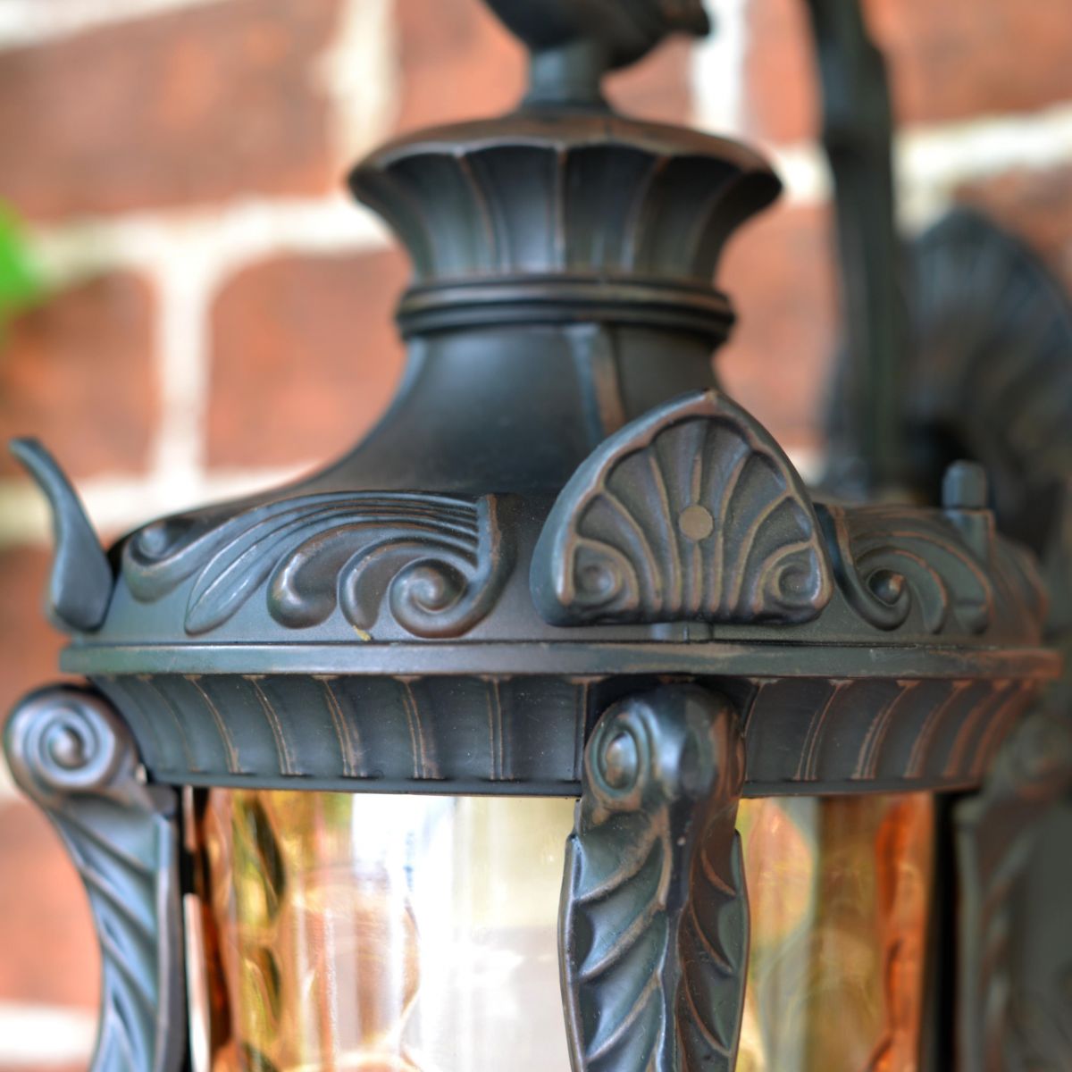 Close up on lantern detailing 