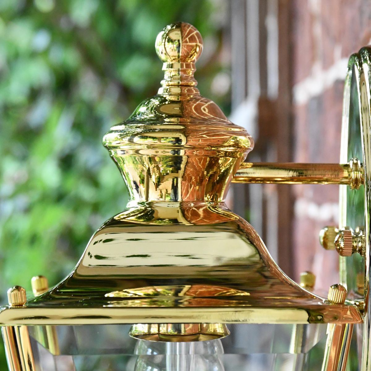 Polished Brass Top-Fix Lantern Top Finial Polished Brass Top-Fix Lantern Top Finial