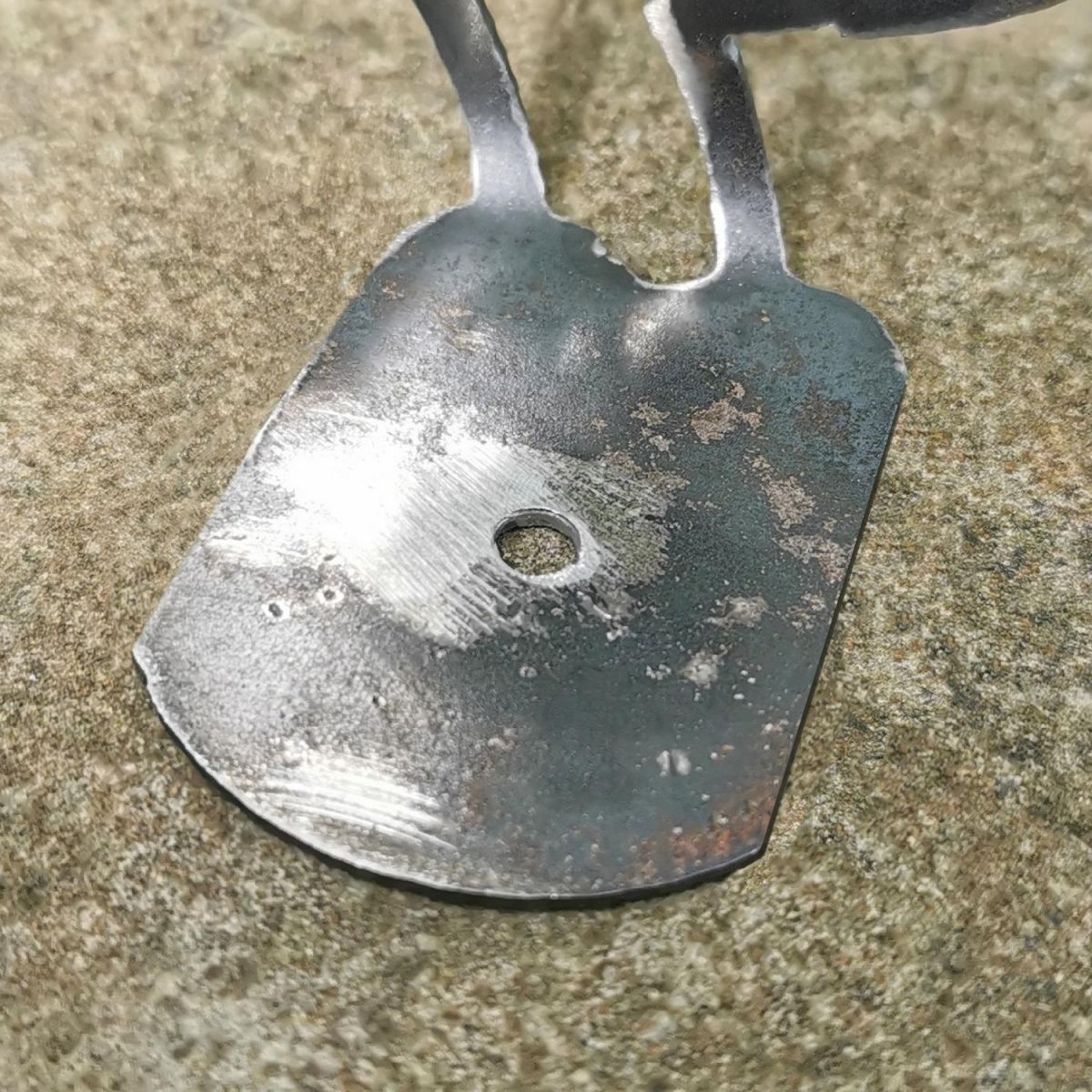 Close up of mounting bracket 