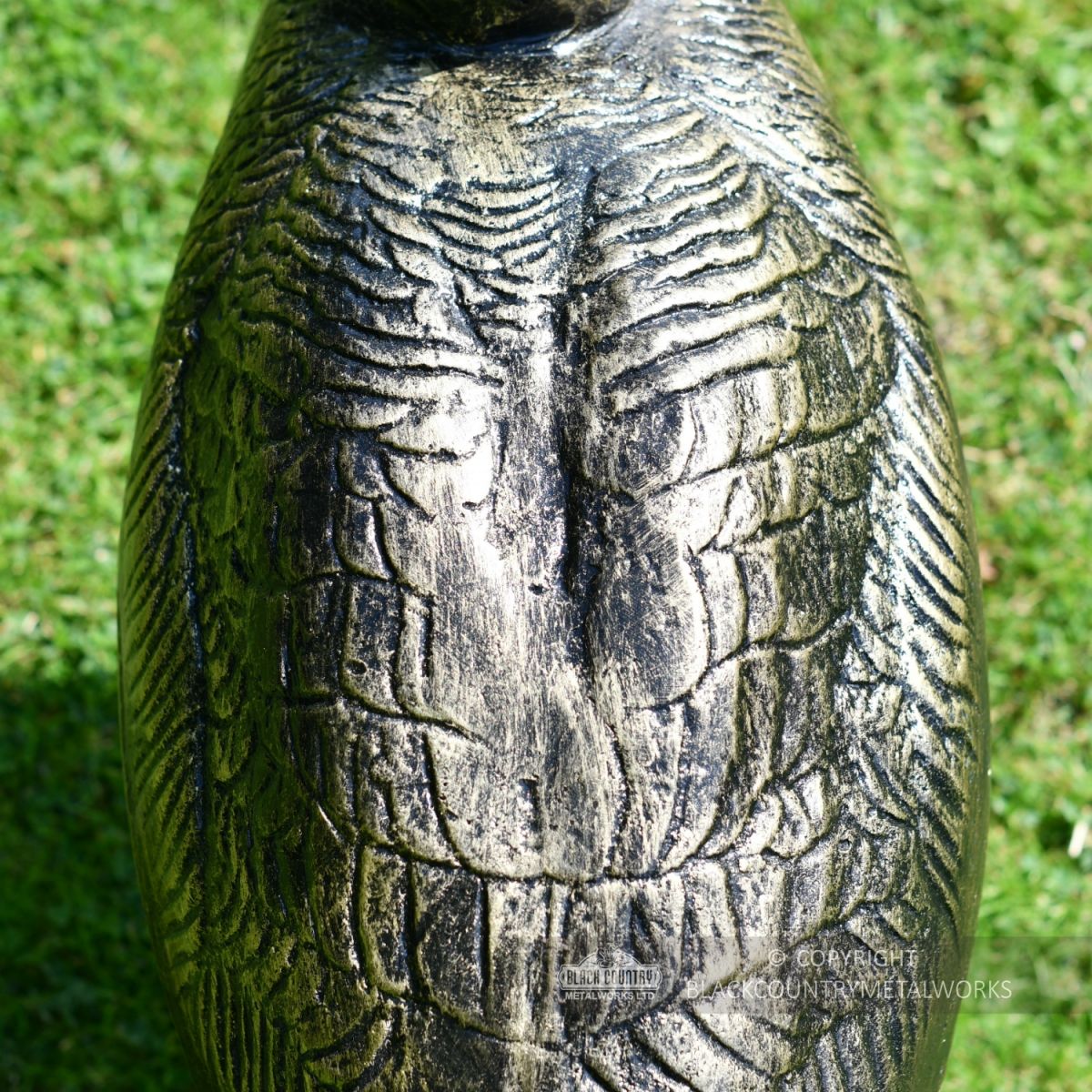 Looking Up Bronze Finish Geese Garden Sculpture Detailing