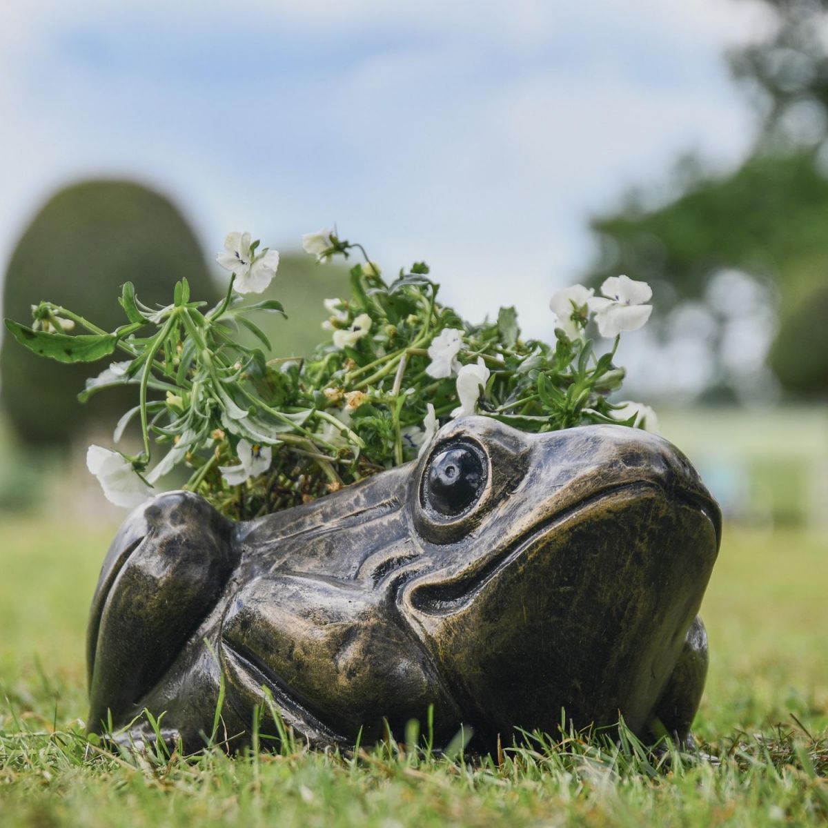 Antique Gold Toad Planter  Antique Gold Toad Planter