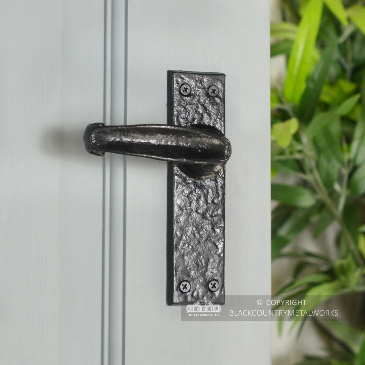 "Acerno" Traditional Iron Lever Handle