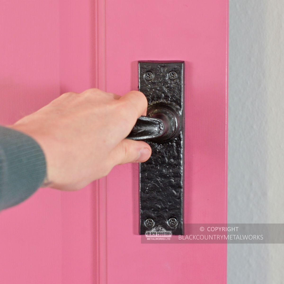 "Acerno" Traditional Iron Lever Handle