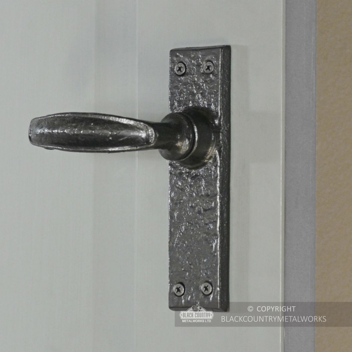 "Acerno" Traditional Iron Lever Handle