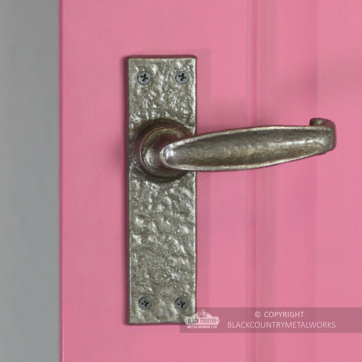 "Acerno" Traditional Cast Iron Lever Handle