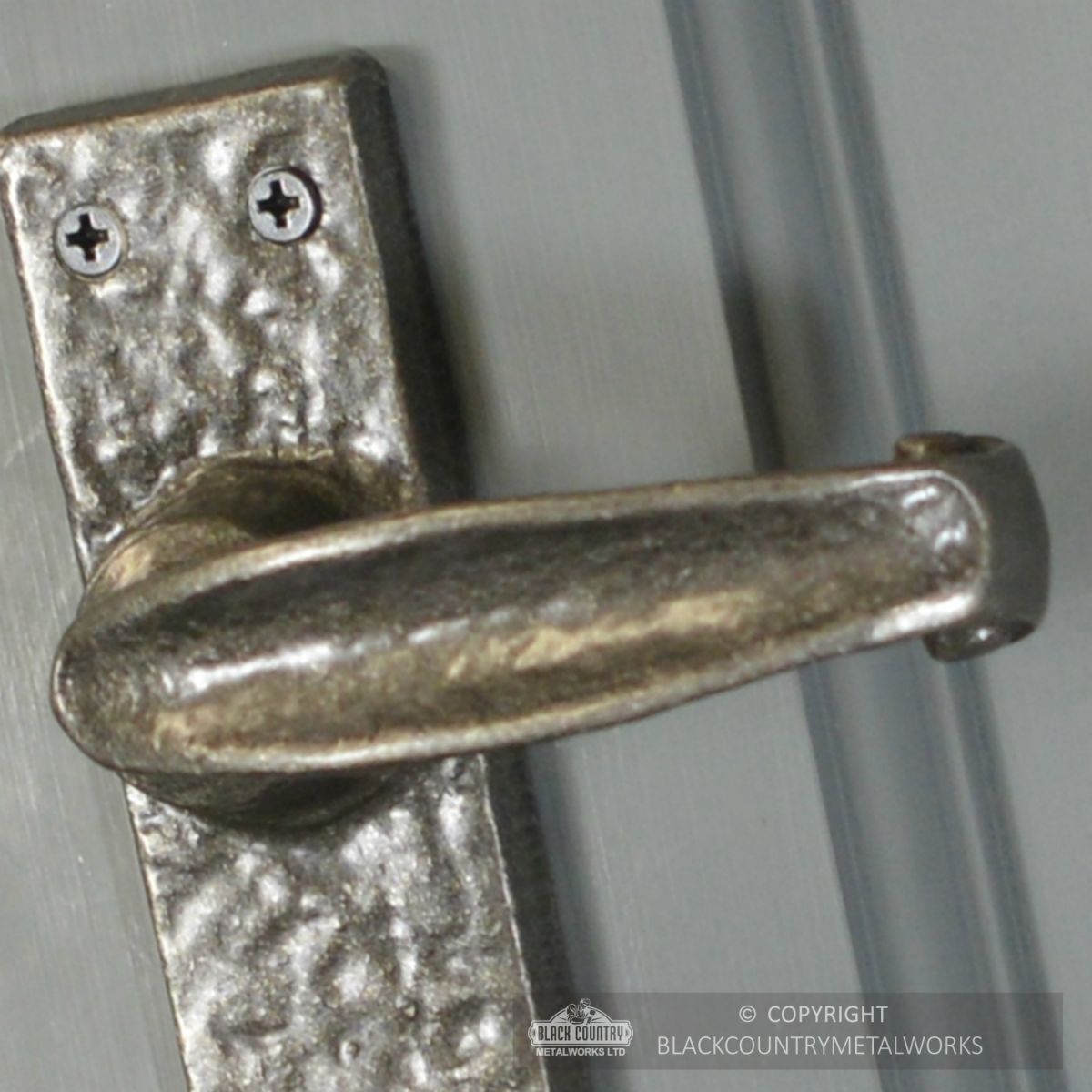 "Acerno" Traditional Cast Iron Lever Handle