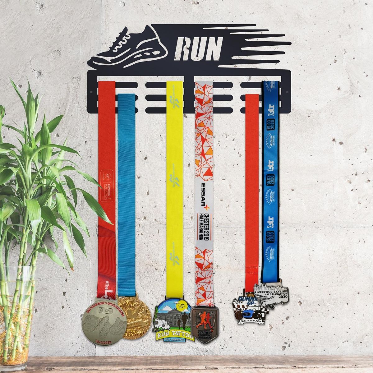 Sports Medal Hanger with Running Trainer 