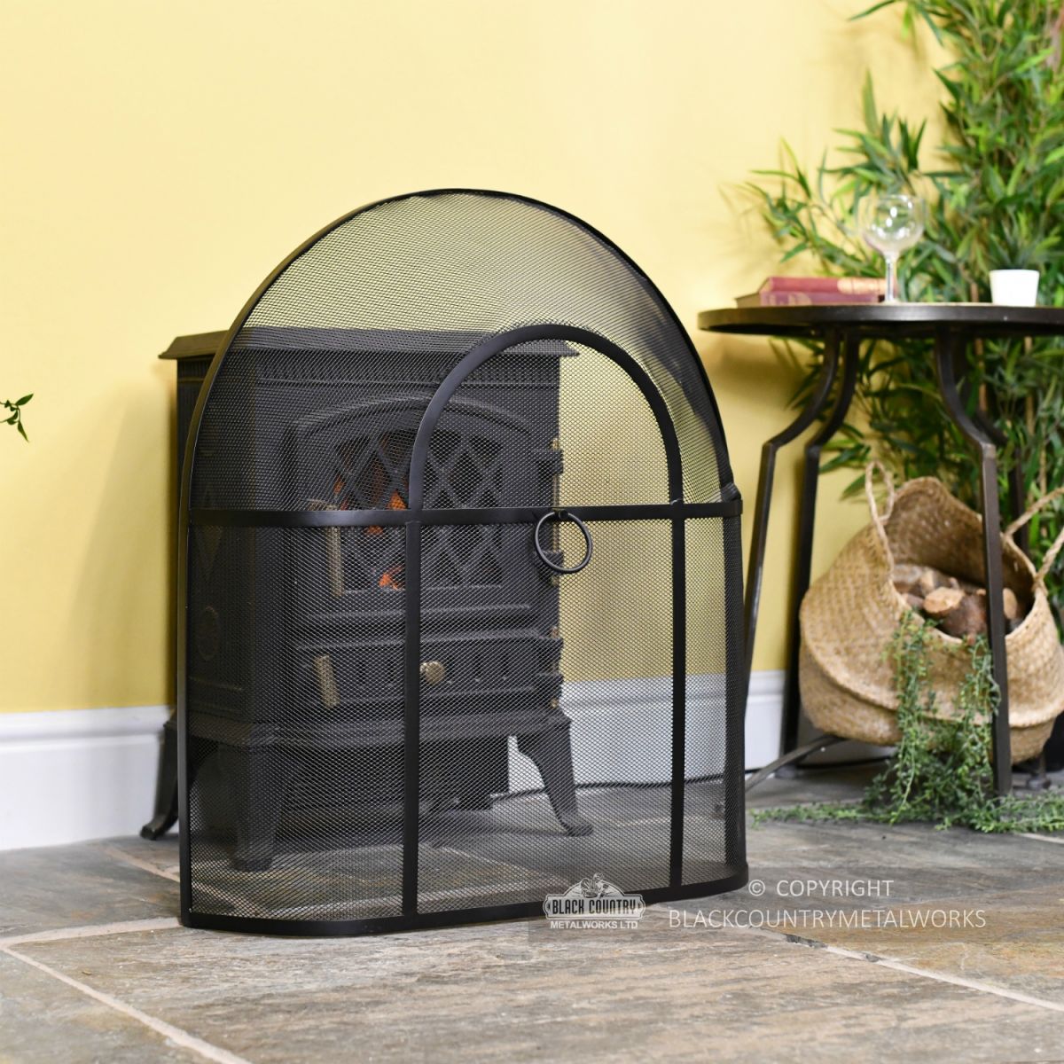Black Arched Fire Guard