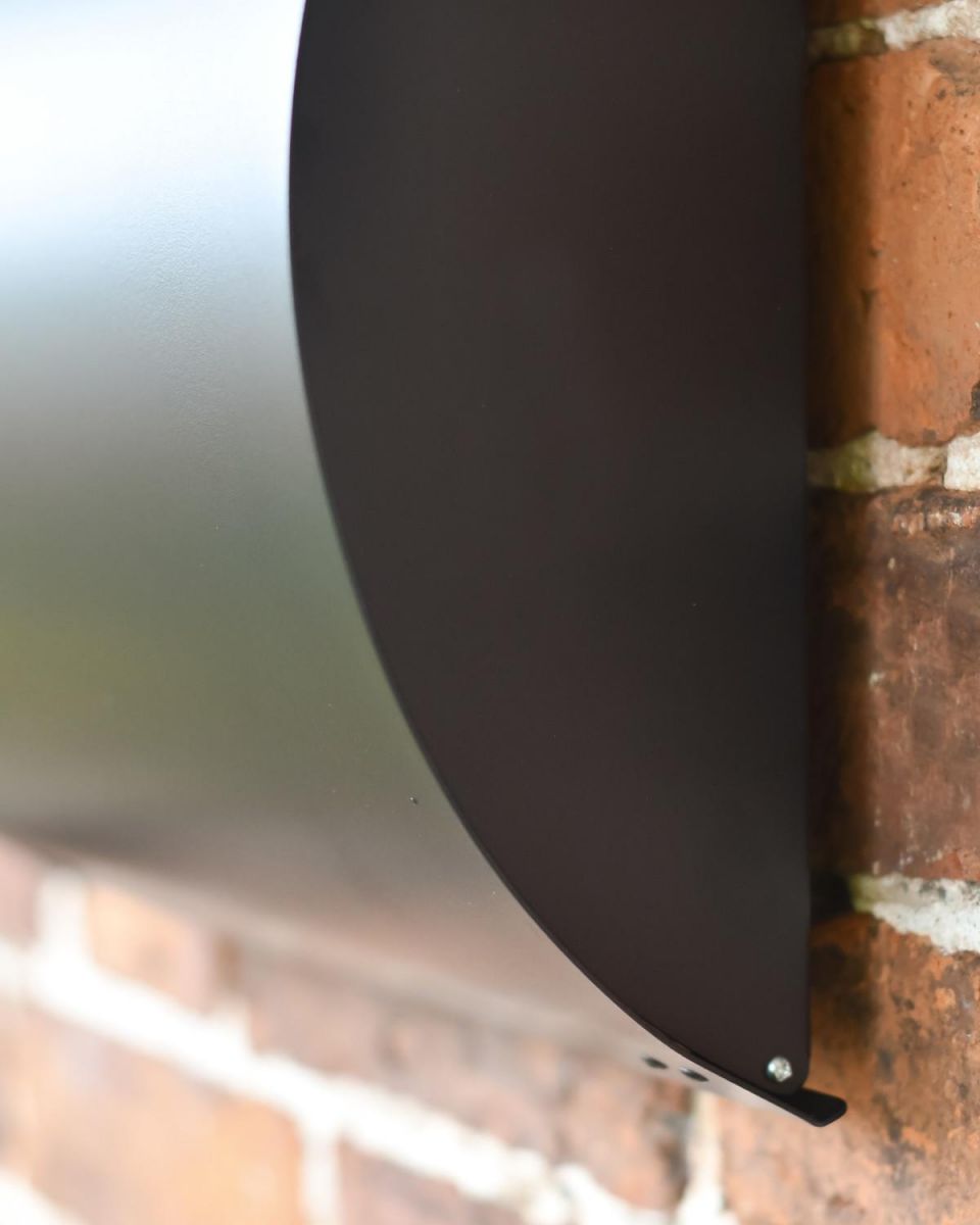 Close-Up of Curved Contemporary Design