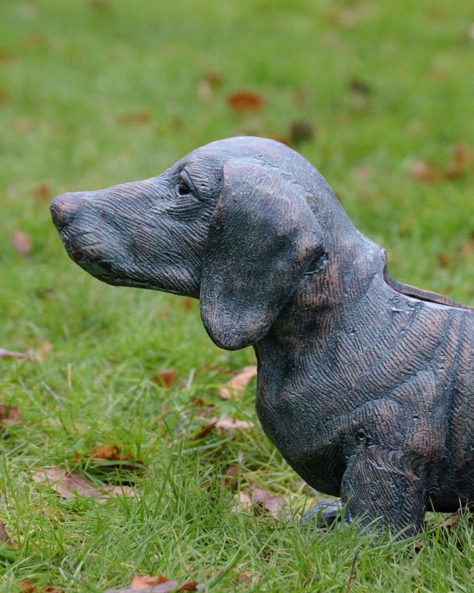 "Digby" the Sausage Dog Cast Aluminium Planter - Verdigris close up on head