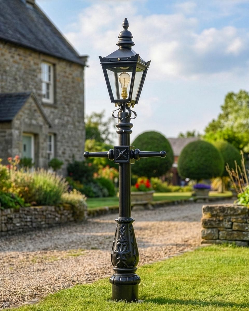 Victorian Lamp Post - Miniature 1.5m digital illustration
