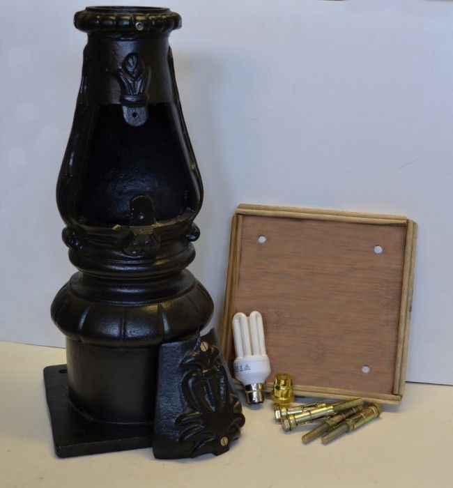 Victorian Lamp Post Black - Fitting Kit 