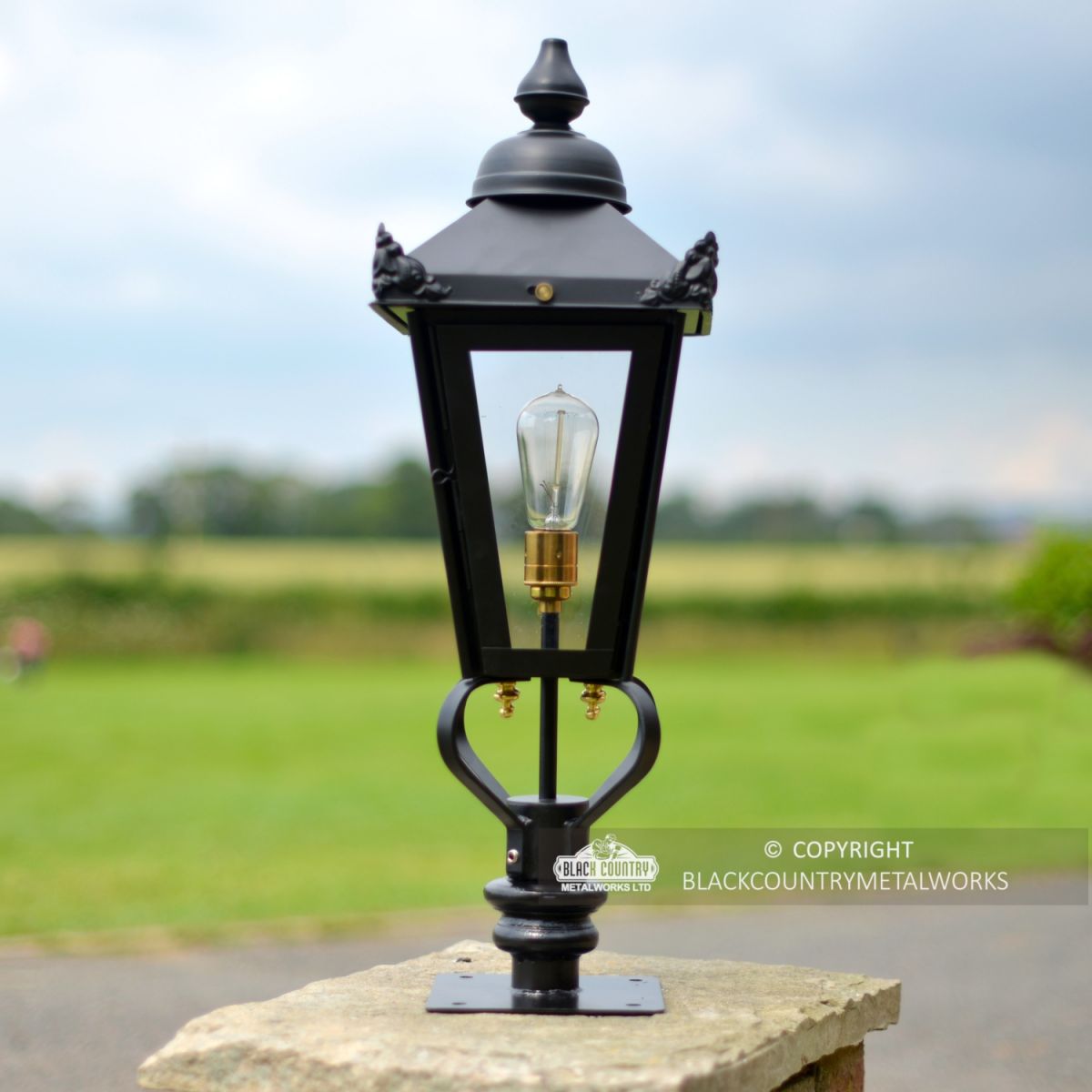 Victorian Pillar Light and Lantern Set in Situ