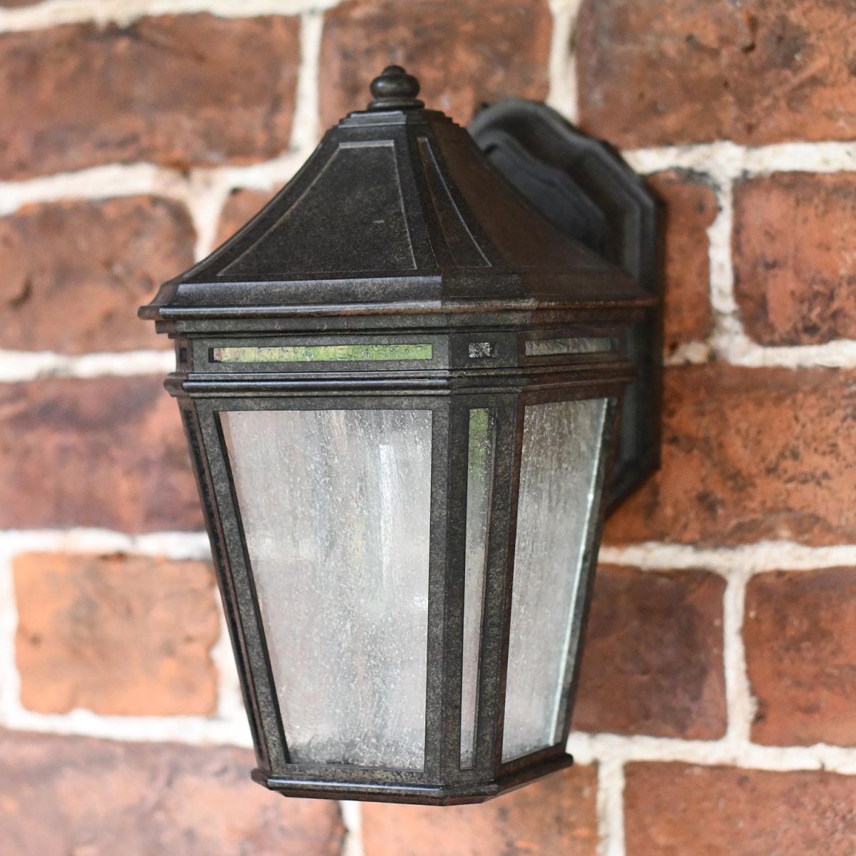 Victorian style outdoor garden wall light with frosted glass Victorian style outdoor garden wall light with frosted glass