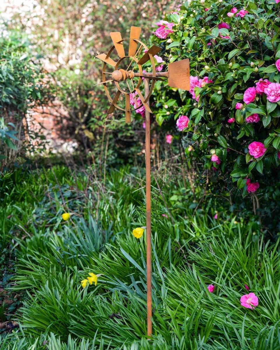 Vintage Farmhouse Garden Wind Spinner