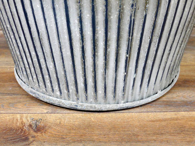 Vintage Metal Dolly Tub Vintage Metal Dolly Tub