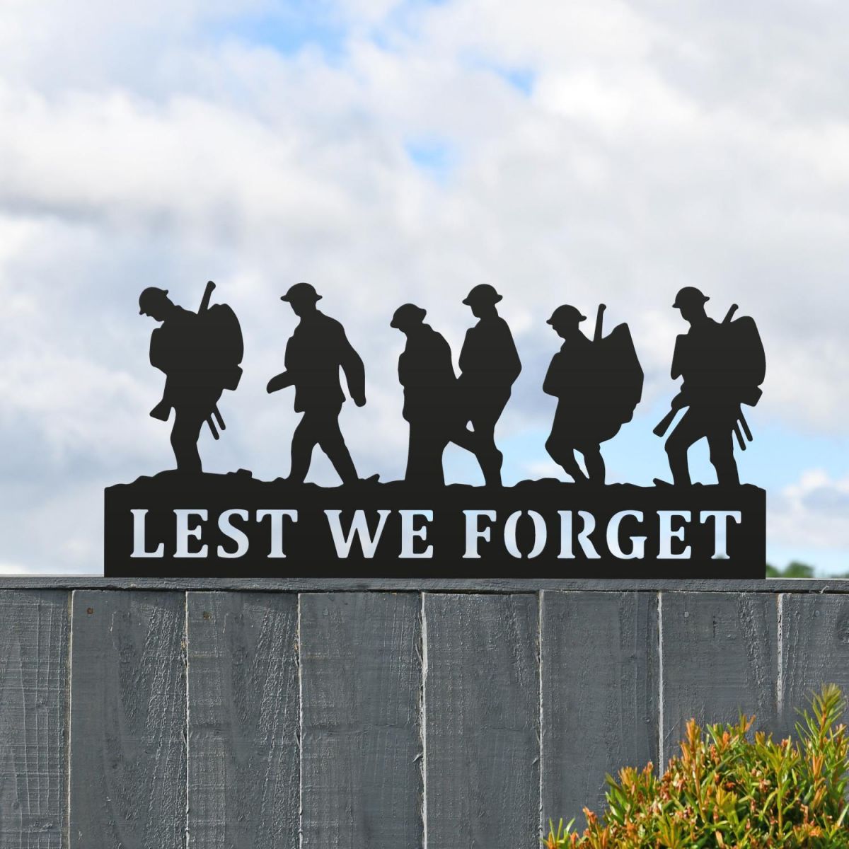 Walking Soldiers "Lest We Forget" Memorial Fence Topper in Black