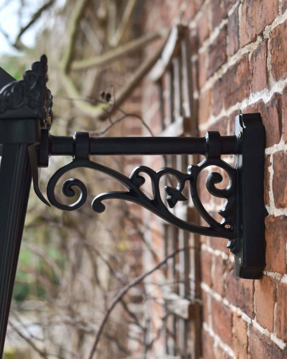 Black Sunningdale Wall Mounted Lantern Bracket Close Up