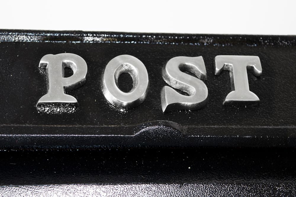 "Charlton Grange" Wall Mounted Post Box with Bright Chrome Lettering "Charlton Grange" Wall Mounted Post Box with Bright Chrome Lettering