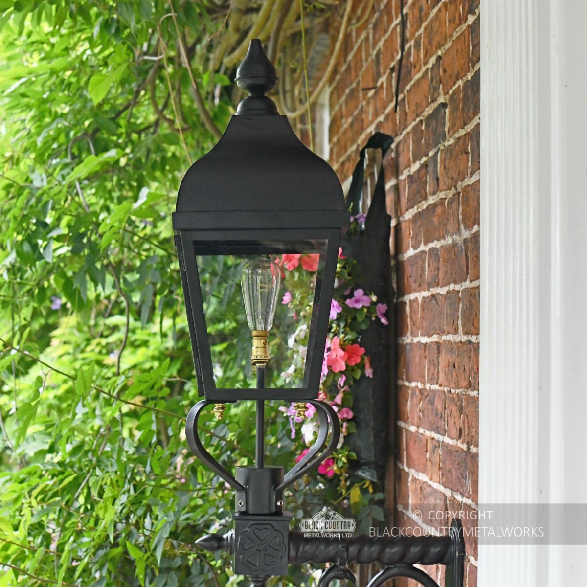Westwell Black Simplistic Victorian Wall Lantern