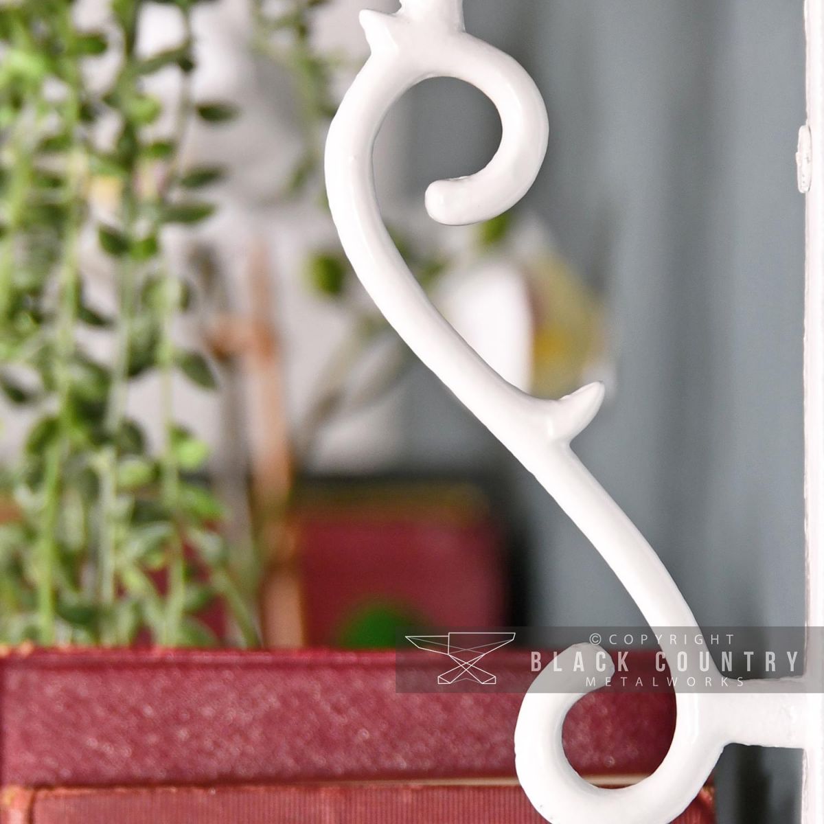 Scroll Design on the Shelf Bracket Scroll Design on the Shelf Bracket