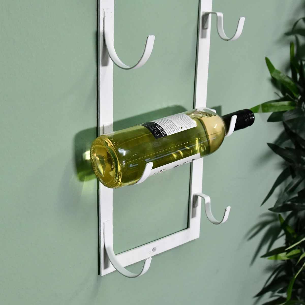 Wall Mounted Heart Wine Rack Close-Up Wall Mounted Heart Wine Rack Close-Up