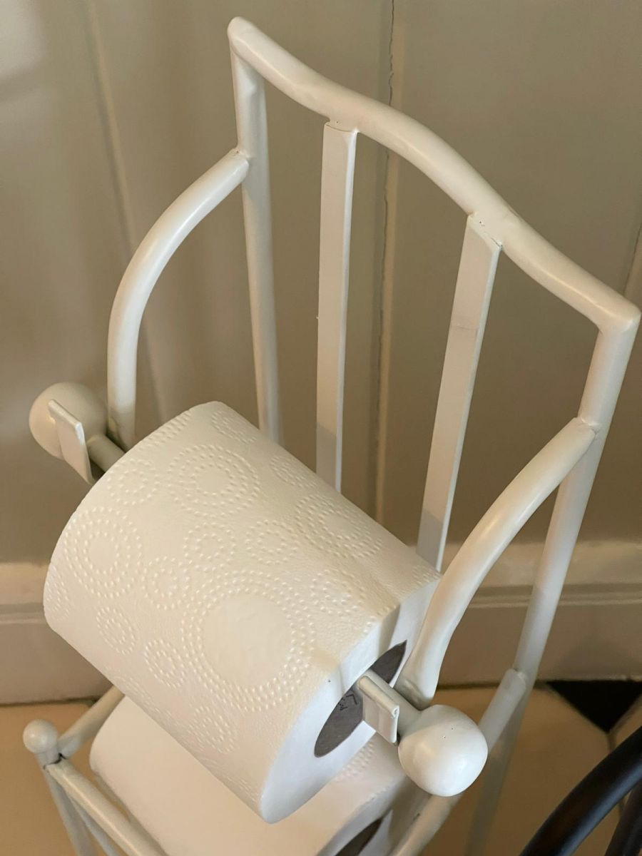 "Wraymond" Floor Standing Cream Toilet Roll HolderHolding a Toilet Roll "Wraymond" Floor Standing Cream Toilet Roll HolderHolding a Toilet Roll