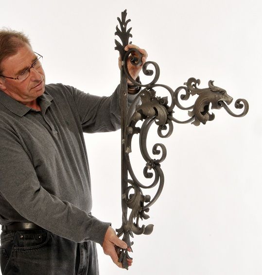 Arkanian Dragonhead Bracket