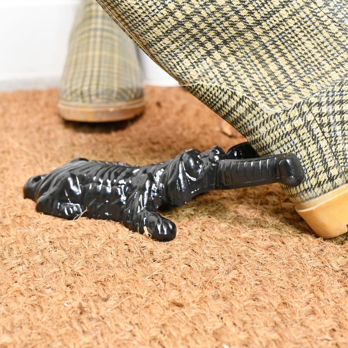 Novelty dog welly boot jack