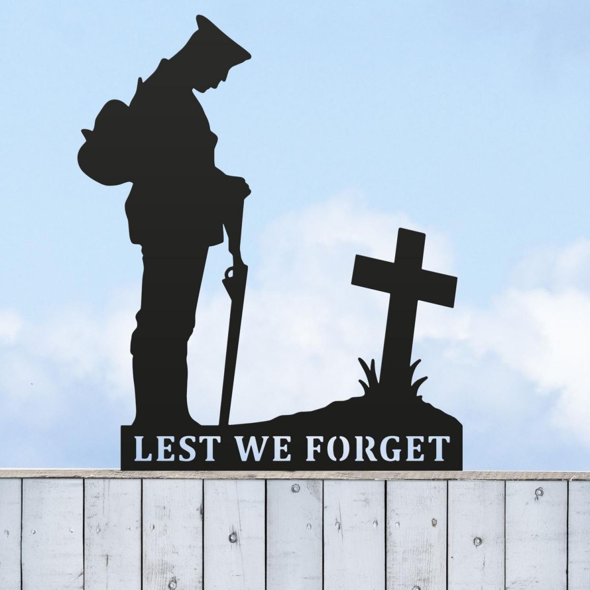 WW2 Soldier "Lest We Forget" Memorial Fence Topper in Black