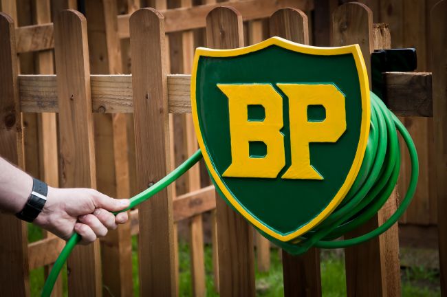 “British Petroleum” garden hose holder “British Petroleum” garden hose holder