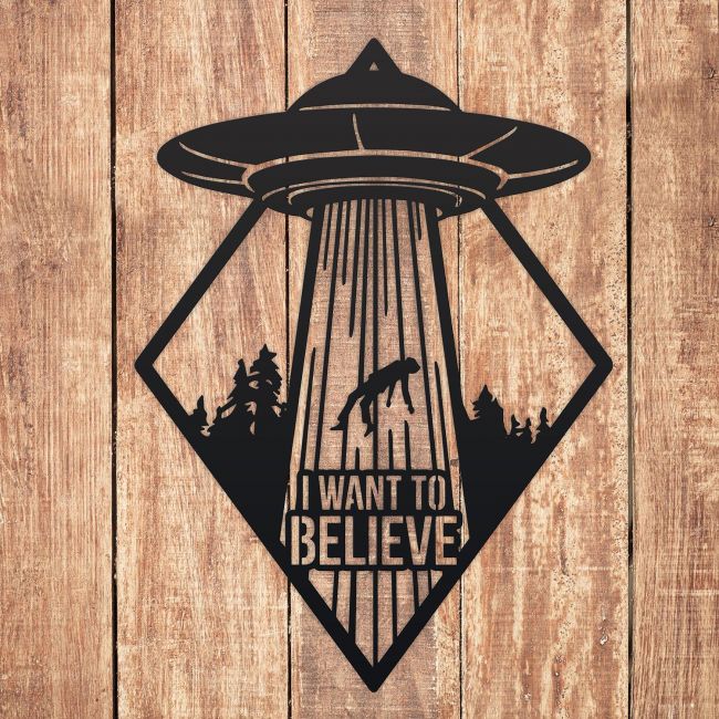 "I Want to Believe" Alien Wall Art in Situ on a Wooden Wall