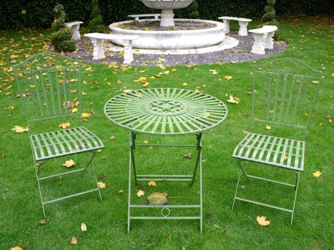 Antique Green "Pemberley" Table and Chair Set Antique Green "Pemberley" Table and Chair Set