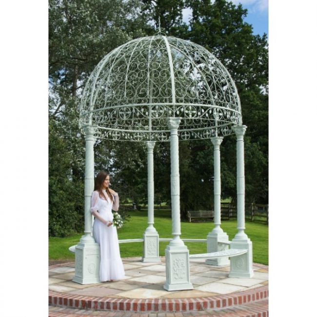 "Araminton Acropolis" Gazebo in Situ in the Garden "Araminton Acropolis" Gazebo in Situ in the Garden
