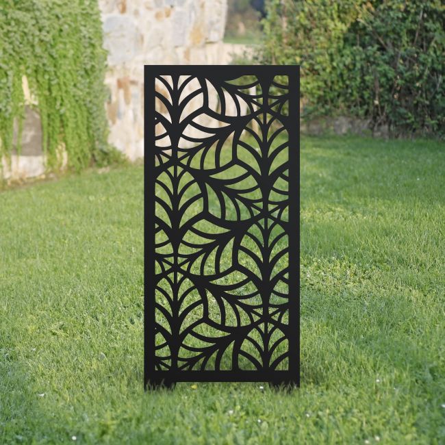Black Leaf Pattern Decorative Garden Screen